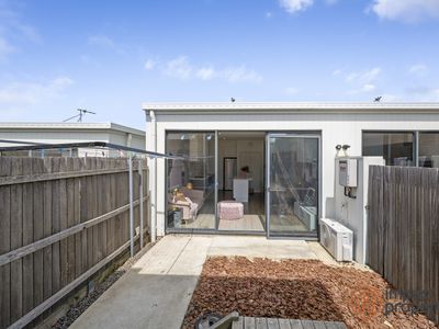 28 Holford Street, Taylor