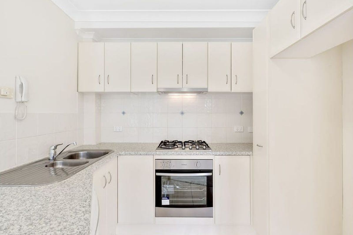 1 / 54 Karalta Road, Erina