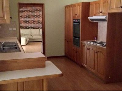 4 Warri Place, Balarang