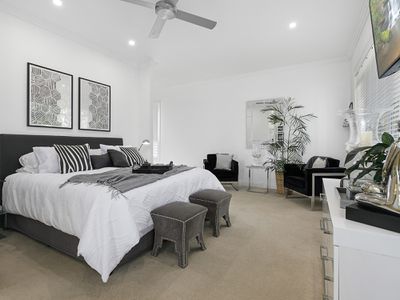 22 Lakeside Drive, Peregian Springs