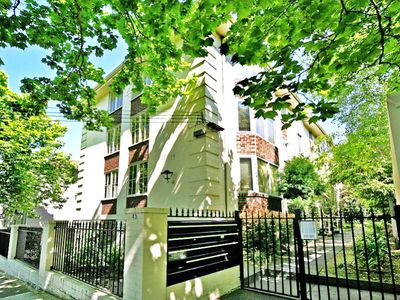 7 / 45 Caroline Street, South Yarra