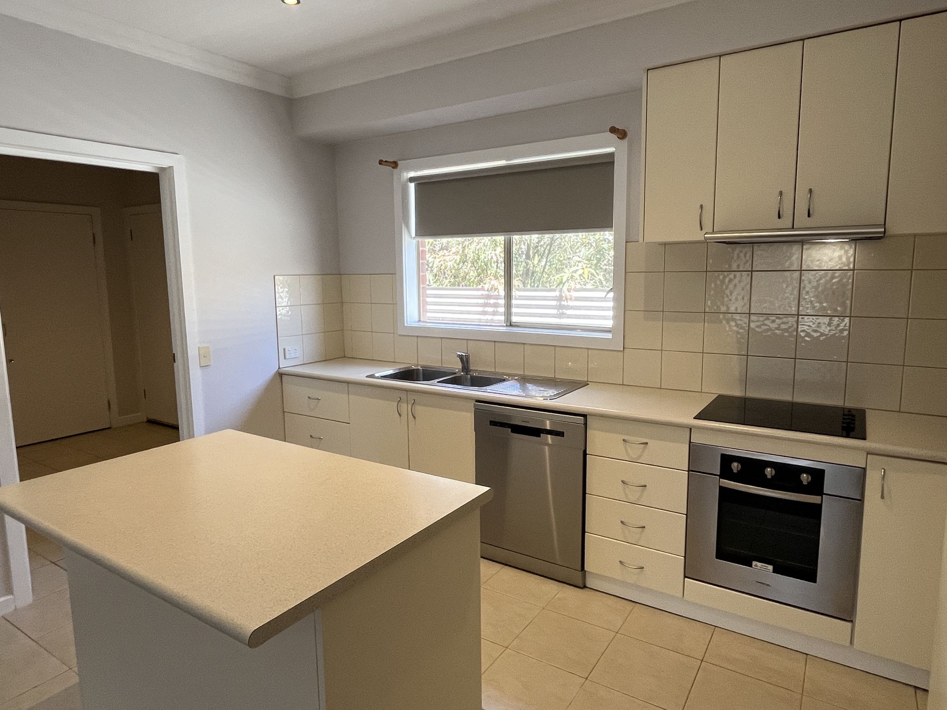 4 / 2A Luth Street, Sebastopol