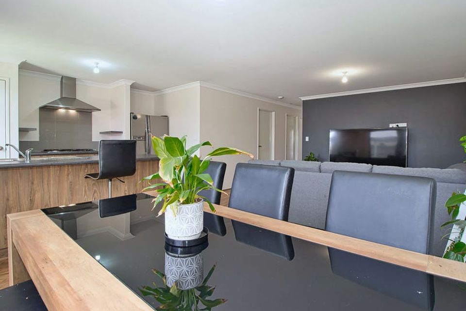 42 Paparone Road , Baldivis