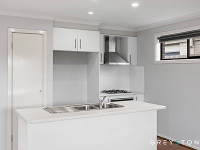 16 Abbott Street, Melton South