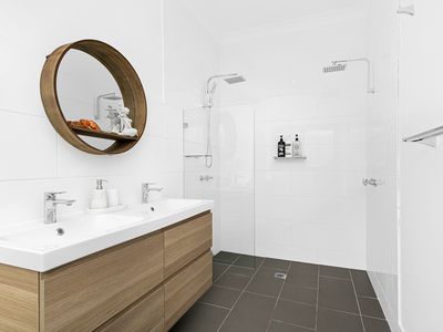 30 Little Lake Crescent, Warilla