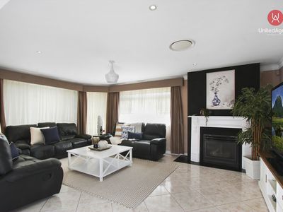 16 Wainewright Avenue, West Hoxton