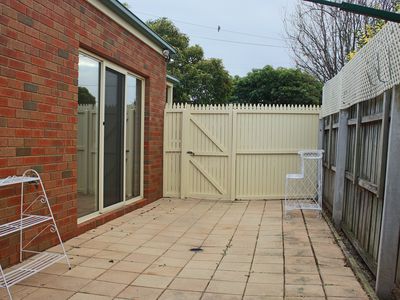 1 / 23 Vines Road, Hamlyn Heights