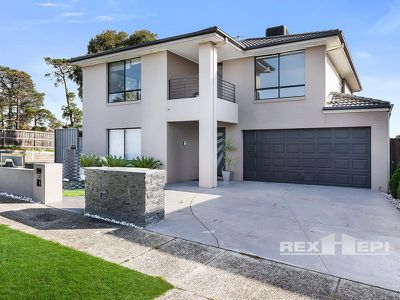 20 Retreat Avenue, Cranbourne North