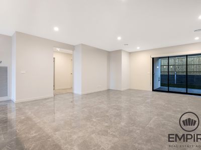 140 Yeungroon Boulevard, Clyde North