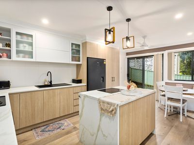 10  Kalgan Way, Albion Park
