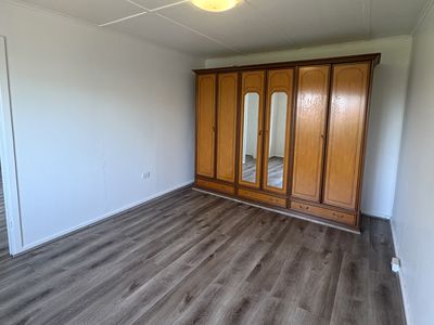 8 LASCELLES AVENUE, Greenacre