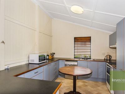 8 Railway Avenue, Railway Estate