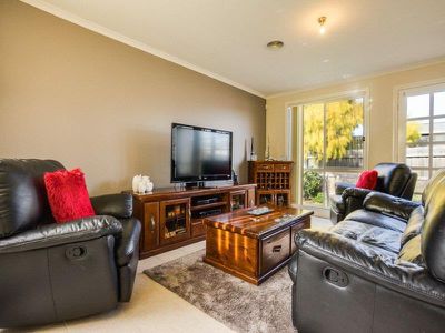 Unit 1 / 9 Governor Close, Tarneit
