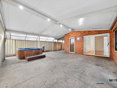 2 Elgar Lane, Caroline Springs