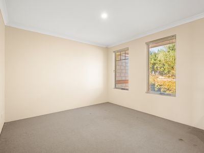 13 Valheru Avenue, Rockingham