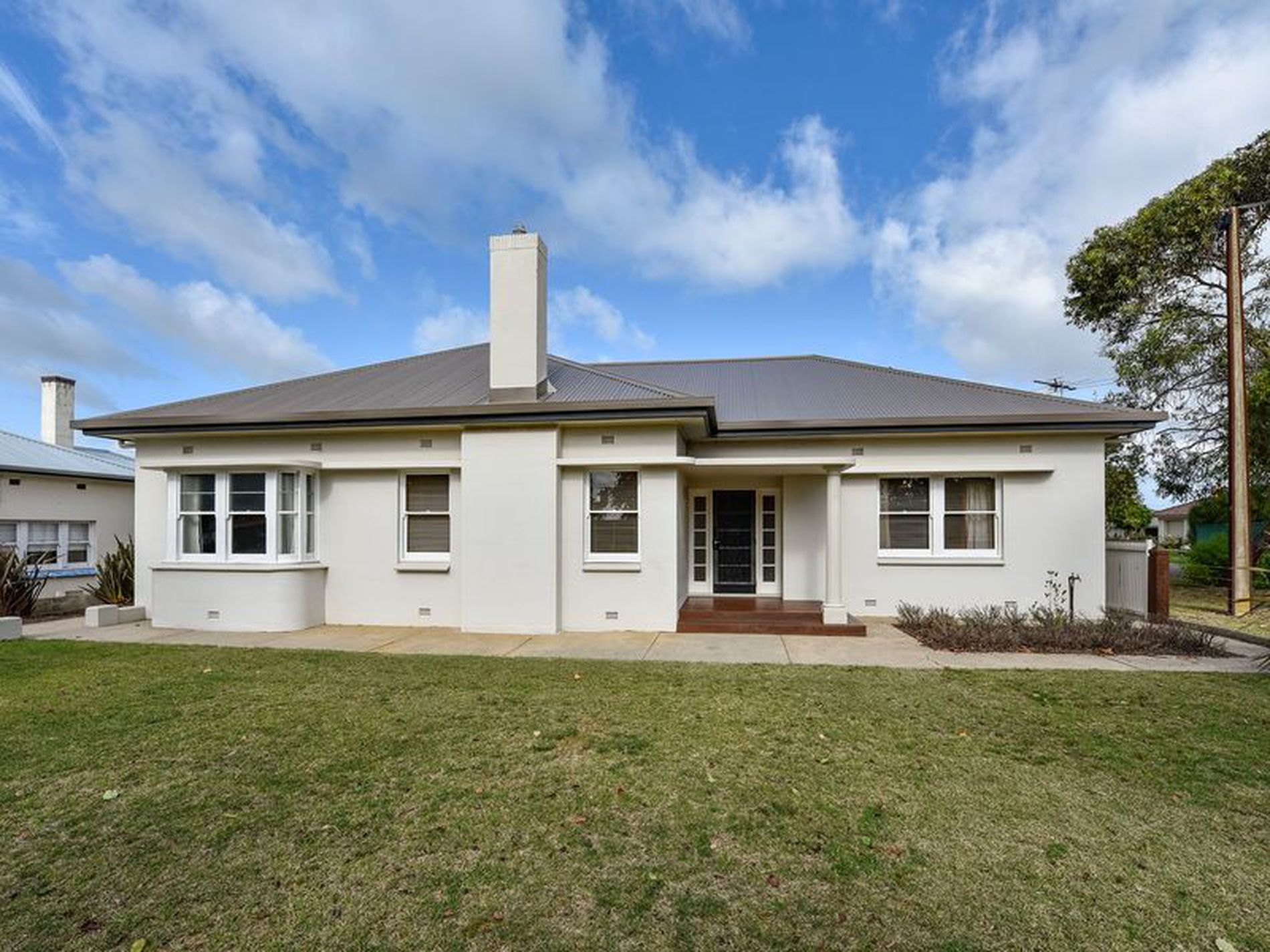 27 Main Street, Millicent