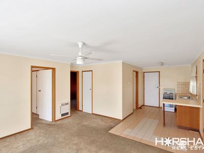 4 / 12 Remlaw Road, Horsham