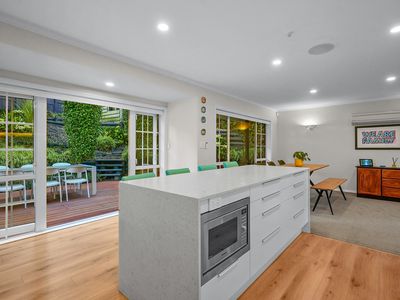 2/48 Seaton Road, Murrays Bay