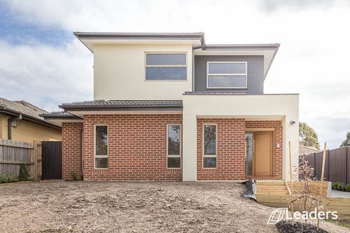 1 / 4 BOX AVENUE, Forest Hill