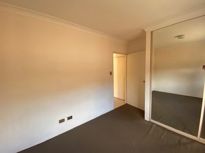 22 / 3 Riverpark Drive, Liverpool