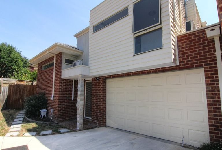 3 / 11 Aurisch Avenue, Glen Waverley