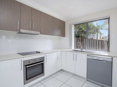 2 / 45 Codrington Circuit, Pacific Pines