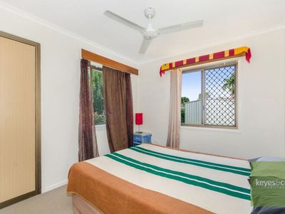 32 Garden Grove Crescent, Kirwan