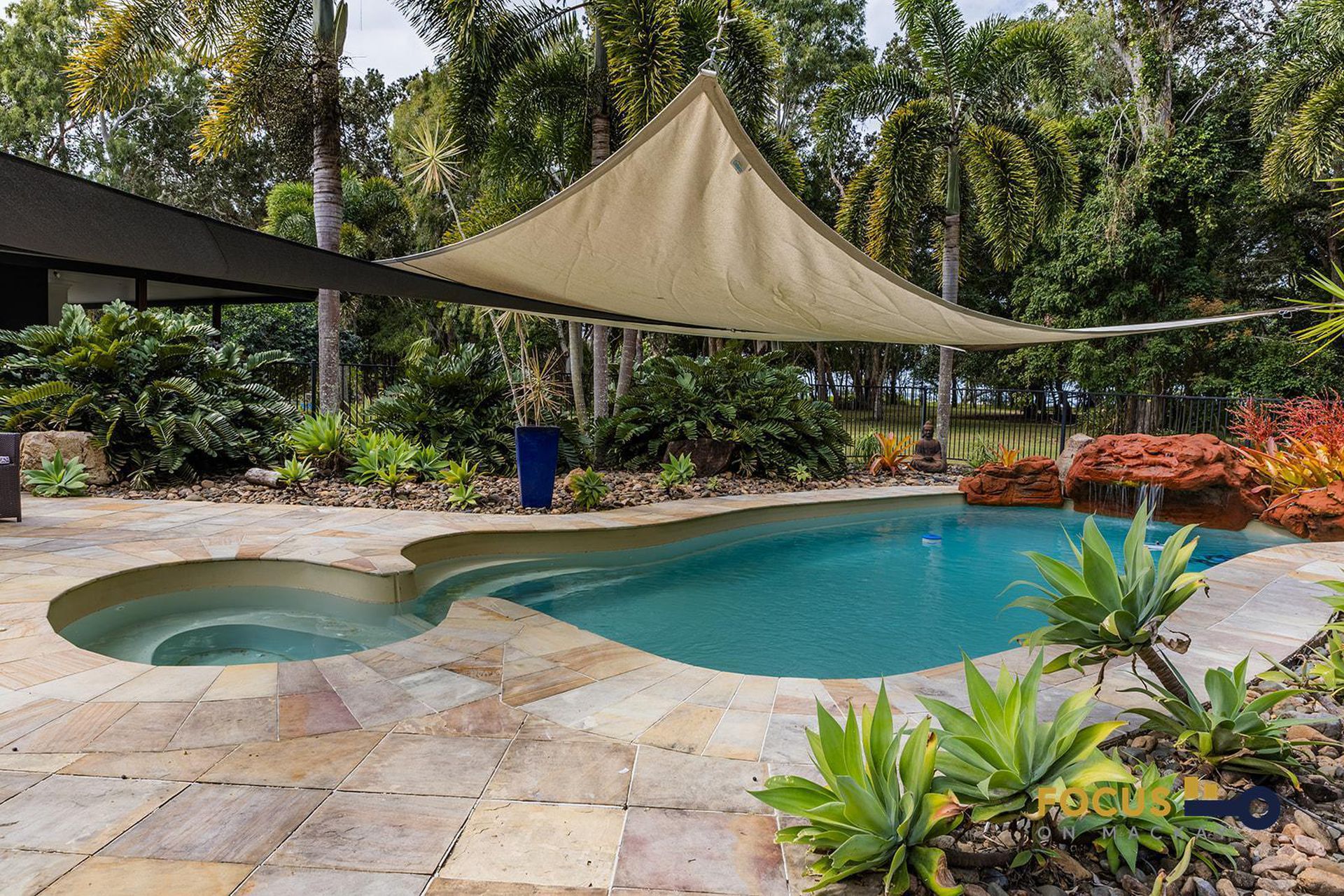 220 Miran Khan Dve, Armstrong Beach