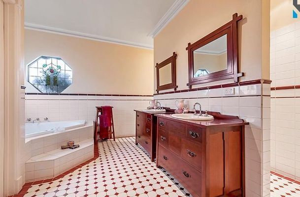 14 The Dress Circle, Oaklands Junction