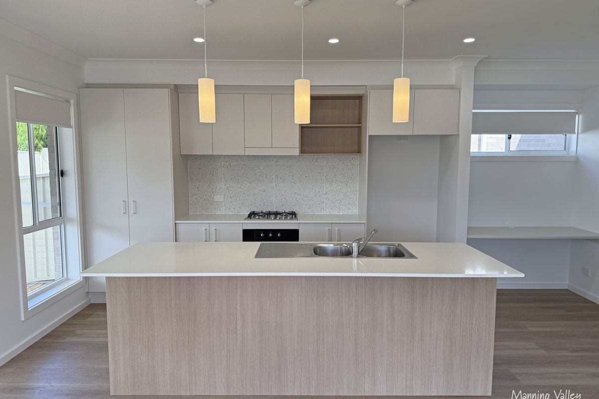 1&2 / 5 Melinga Place, Taree