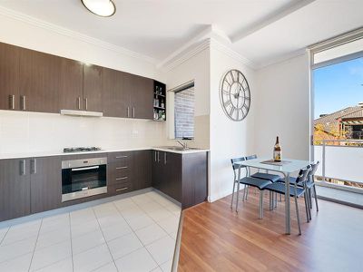 8 / 47 Railway Crescent, Burwood