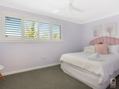 146 Cams Boulevard, Summerland Point