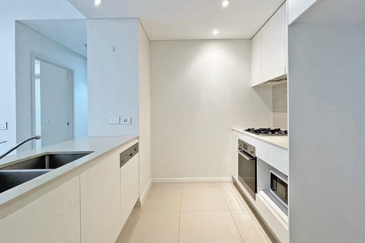 331 / 43 Amalfi Drive, Wentworth Point