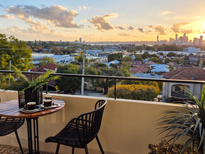 9 / 2 Hampton Street, Burswood