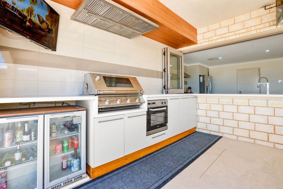 43 Holloways Ridge, Secret Harbour