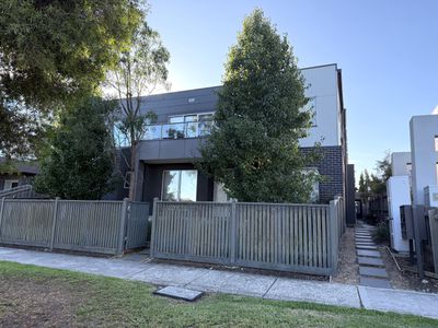 2 / 98 Snell Grove, Oak Park