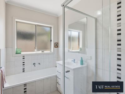 1B Batchelor Crescent, Wangaratta