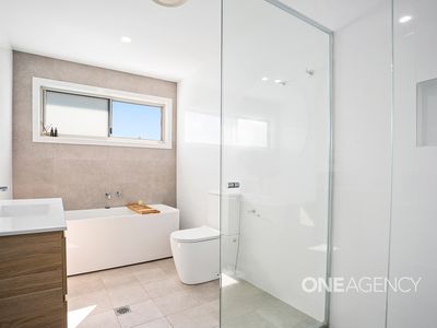 129 Crest Road, Albion Park