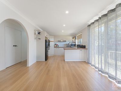 38 Twin Lakes Drive, Lake Haven