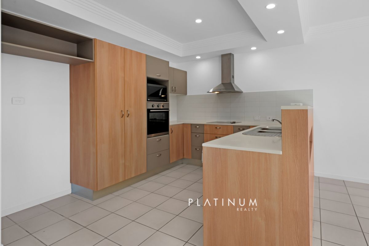 80 Olympus Drive, Robina