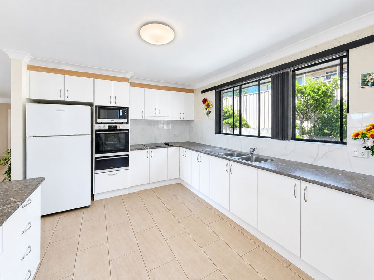 40 Binalong Street, Dalmeny