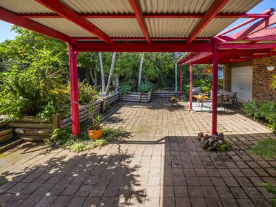 15 Tomkins Avenue, Woolgoolga