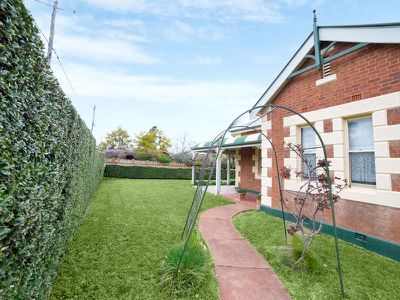 122 Bultje Street, Dubbo
