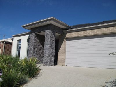 3 Central Park Boulevard, Deer Park