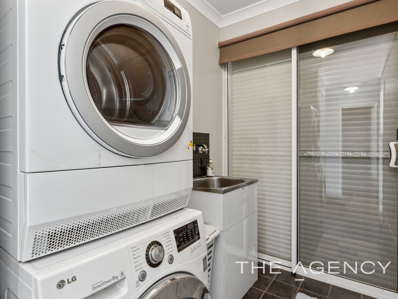 30 Hayeswater Circuit, Waikiki