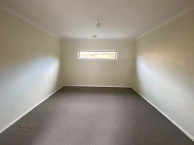 61 Fantail Crescent, Williams Landing