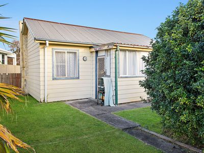 35 & 35A Addison Avenue, Lake Illawarra