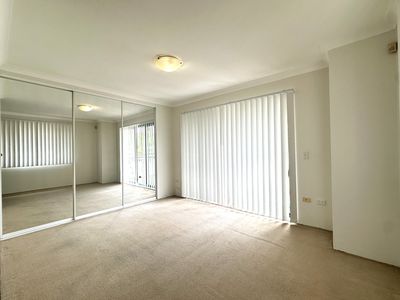 5 / 36a Thomas Street, Parramatta