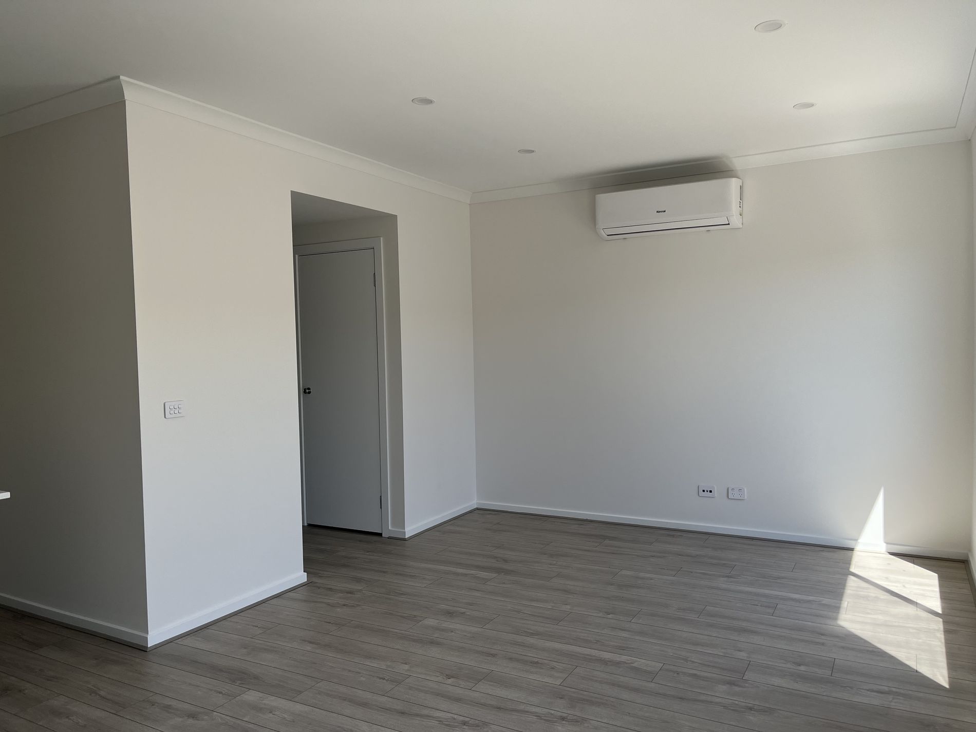 7 Rayer Walk, Tarneit