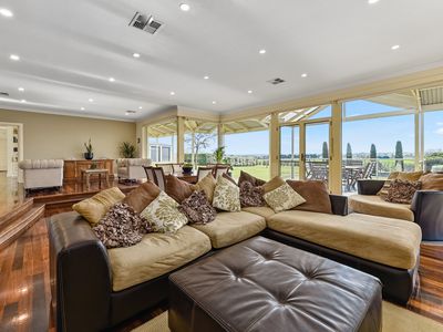 212 Wynham Road, Moorak